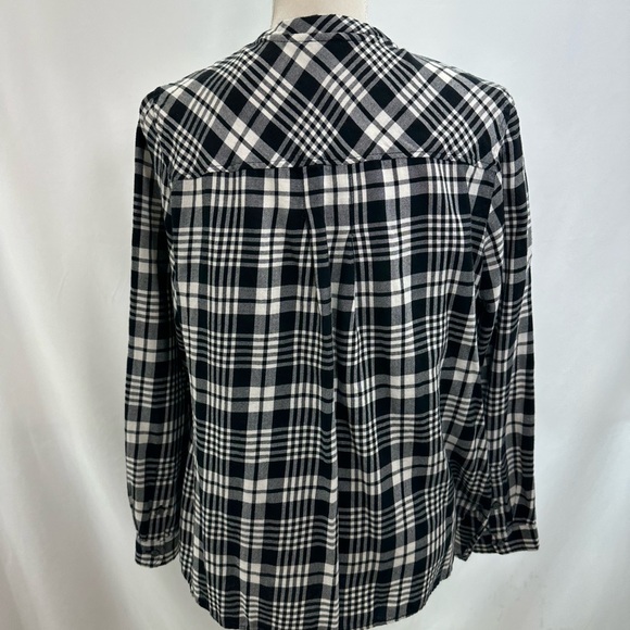 Talbots Black White Plaid Half Button Shirt Size Large Relaxed Cotton Ruffle - Picture 4 of 7